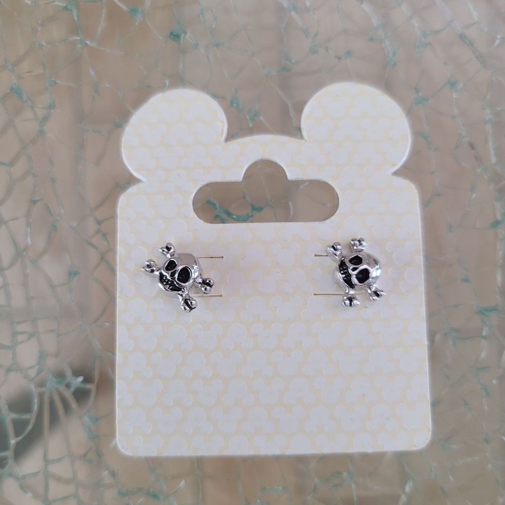 Disney skull earrings